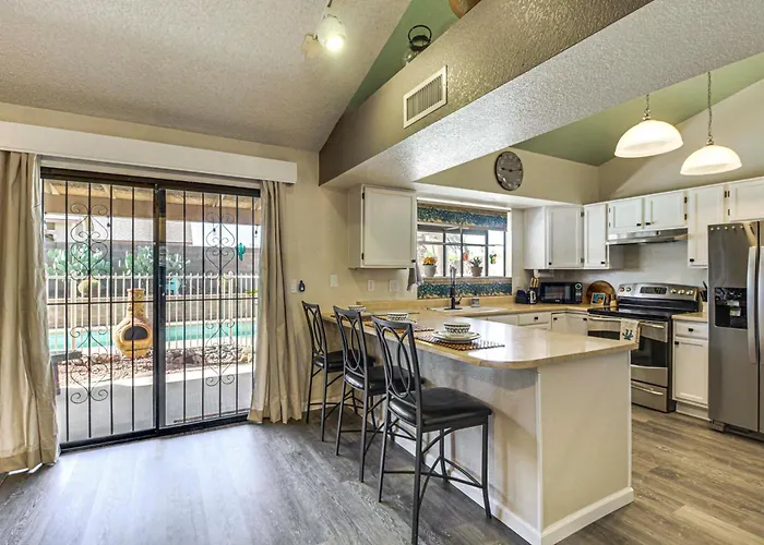 Holiday home 'coyote Casa' W/ Mtn Views In Tuscon Desert Oasis